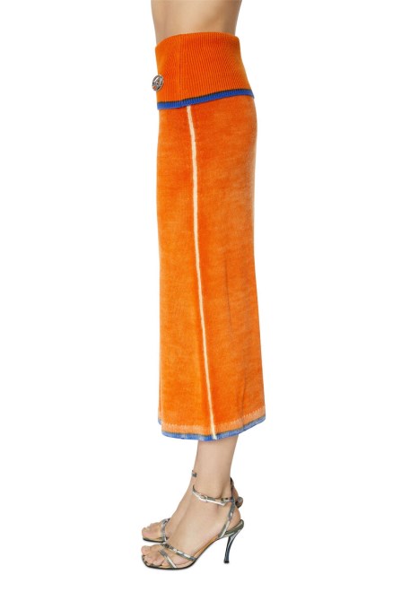 Dieselorange M-arilou