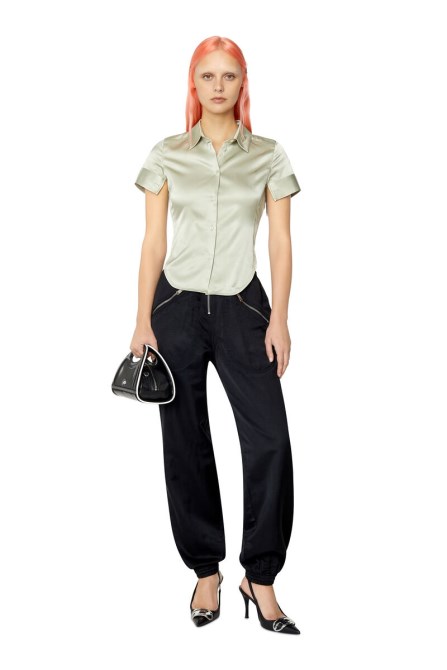 Schwarzer P-aucuba-diesel