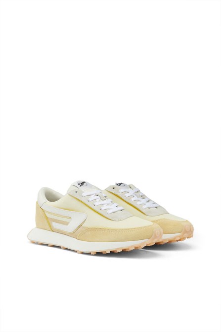 Gelber S-racer Lc Mit Diesel