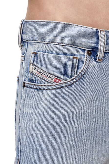 1995 09c14 Straight Jeans Diesel Hellblau