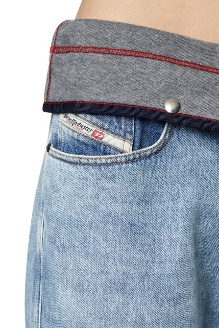 2010 09d28 Straight Jeans Diesel Hellblau