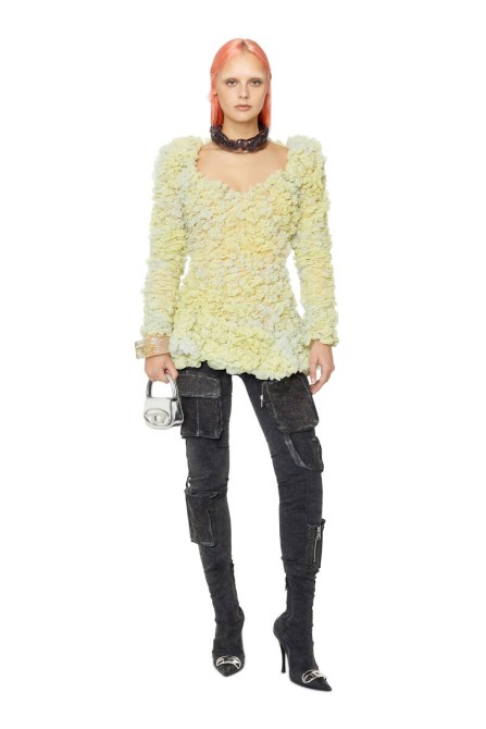 Gelber Diesel D-liza