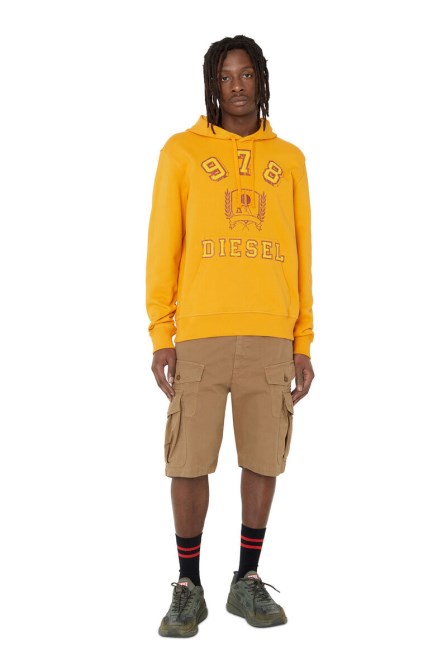 Gelber S-ginn-haube-e5-diesel