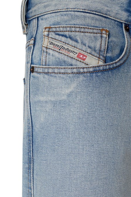 2010 09c14 Straight Jeans Diesel Hellblau