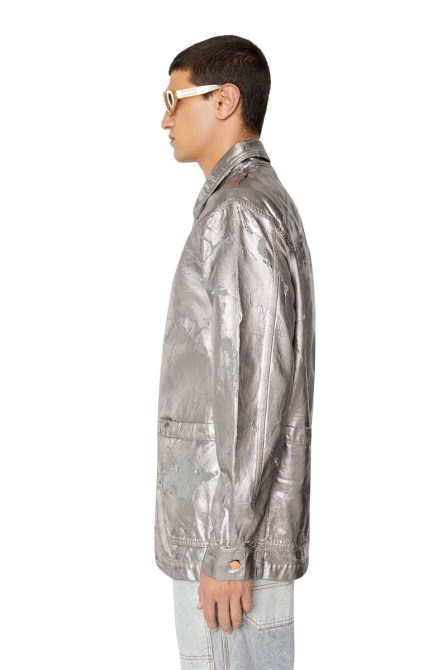 Grauer D-rolk Diesel