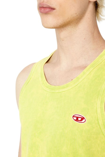 Gelber T-wisty-g1 Diesel