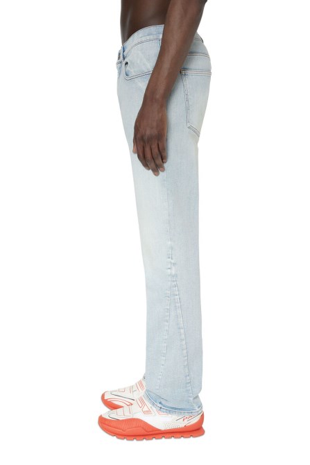 2021 09c08 Bootcut-Jeans Diesel In Hellblau