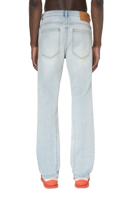 2021 09c08 Bootcut-Jeans Diesel Hellblau