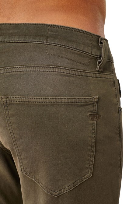 D-strukt Joggjeans 0670m Slim Diesel Militärgrün