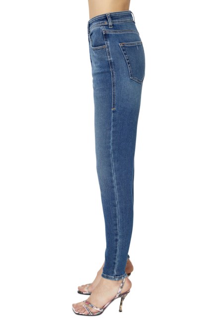Mittelblaue Diesel 1984 Slandy-high 068ce Super Skinny Jeans