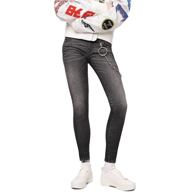 Diesel Slandy Low 088as Damenjeans Super Schmale Schmale Hose Mit Normaler Taillenpassform